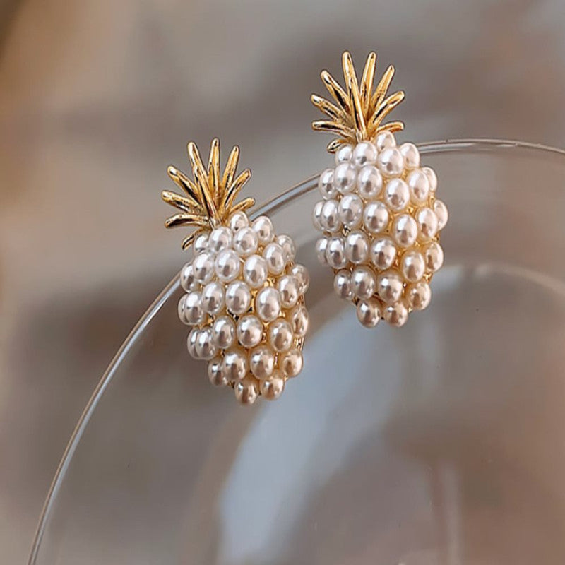 Radiant Ocean: Pineapple Starfish Pearl Earrings