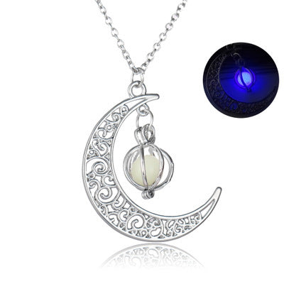 Luminous Moonstone Necklace: Radiant Charm for Women