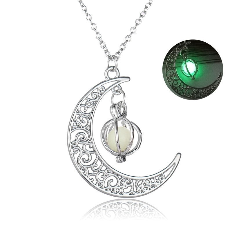 Luminous Moonstone Necklace: Radiant Charm for Women